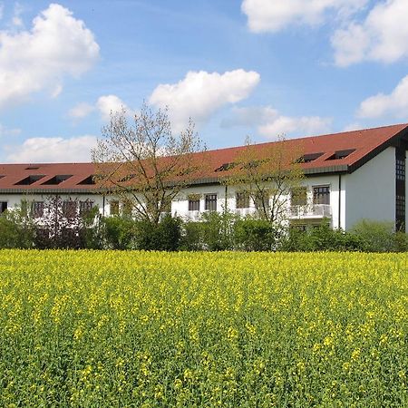 Tagungs- Und Bildungszentrum Steinbach/Taunus Steinbach im Taunus Exterior photo